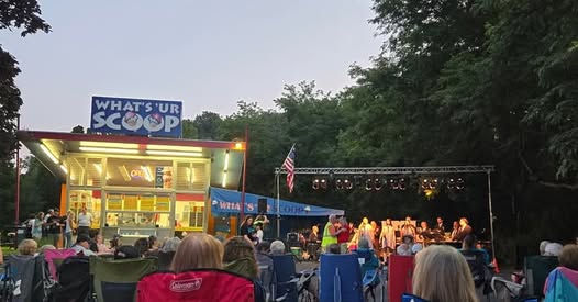 What's 'Ur Scoop Ice Cream Stand/ style=